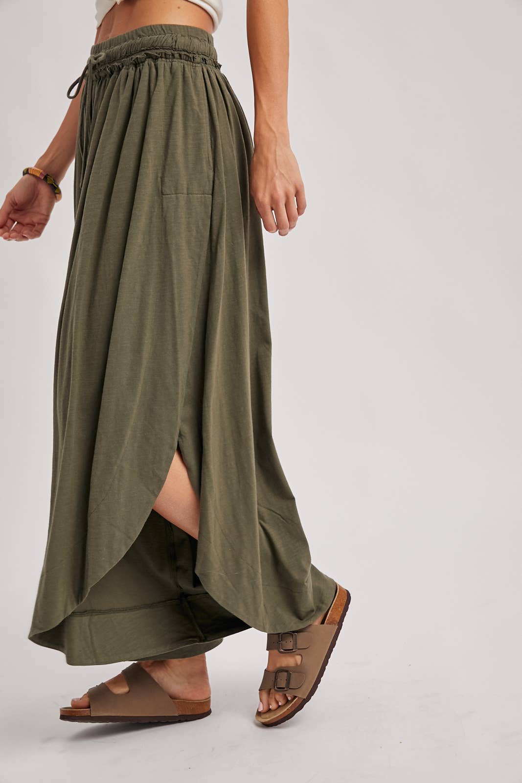 BOHEMIAN SIDE SLIT OLIVE WIDE LEG PANT