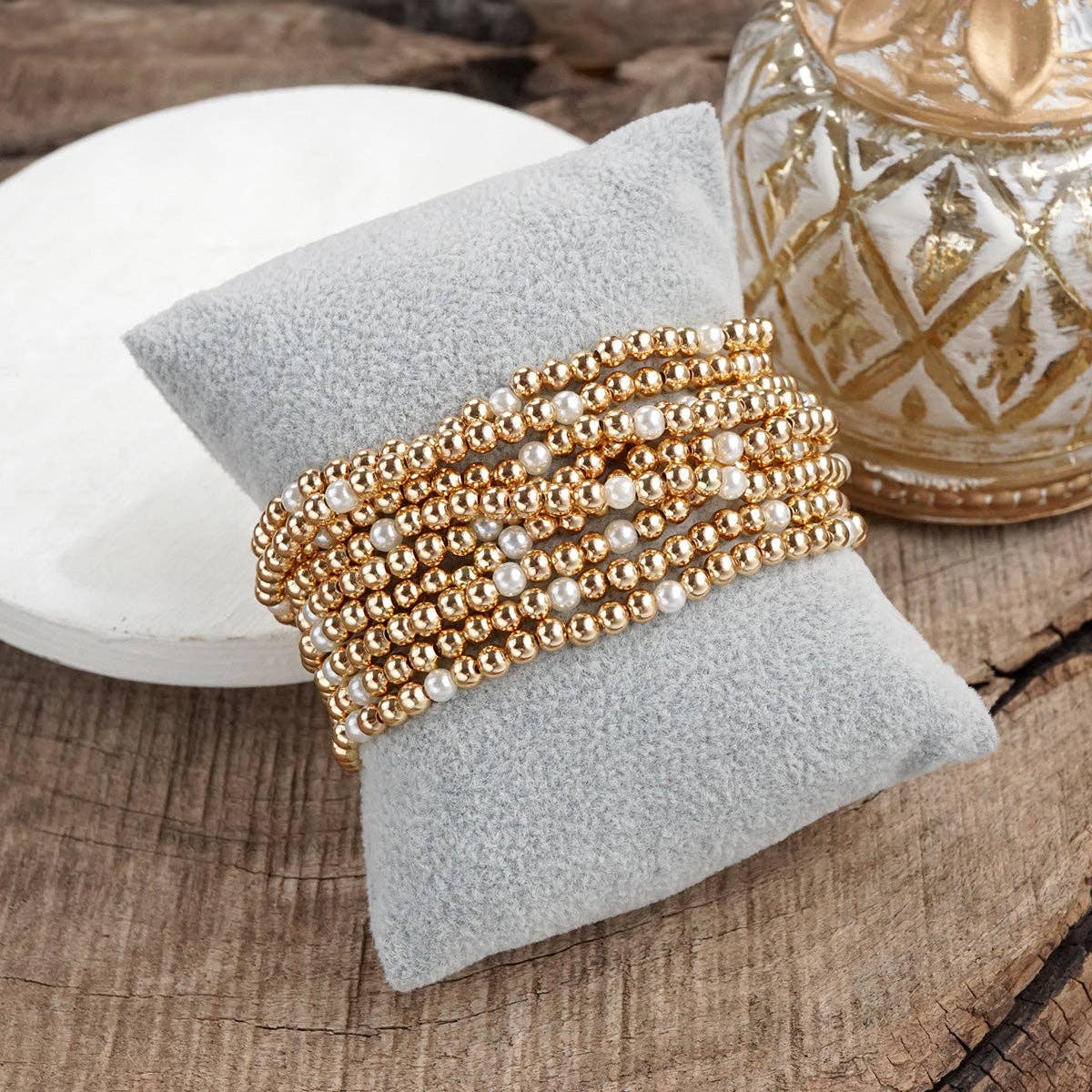 Classic Gold and Pearls Stretchy Bracelet