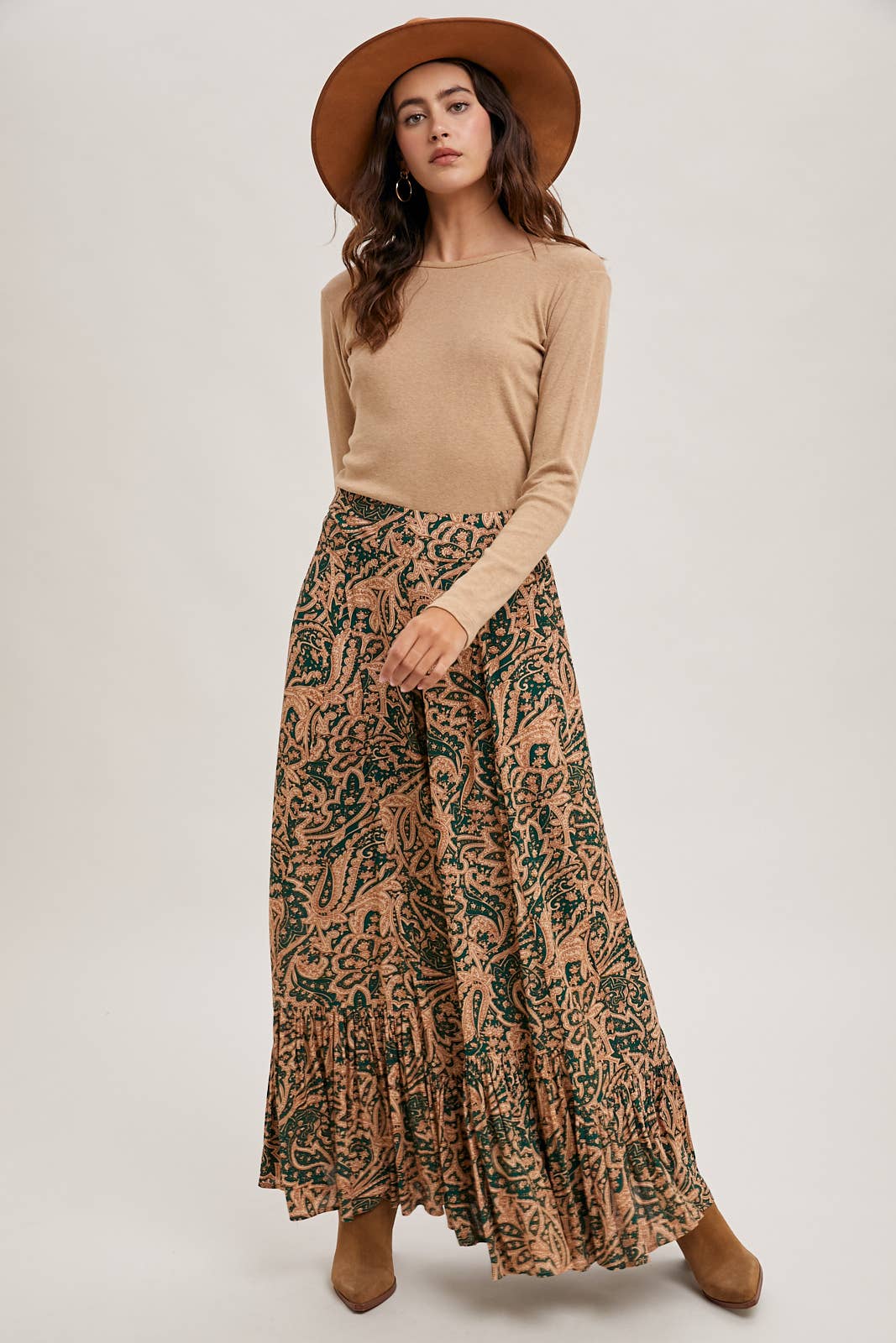 PAISLEY PRINT WIDE RUFFLED PANTS