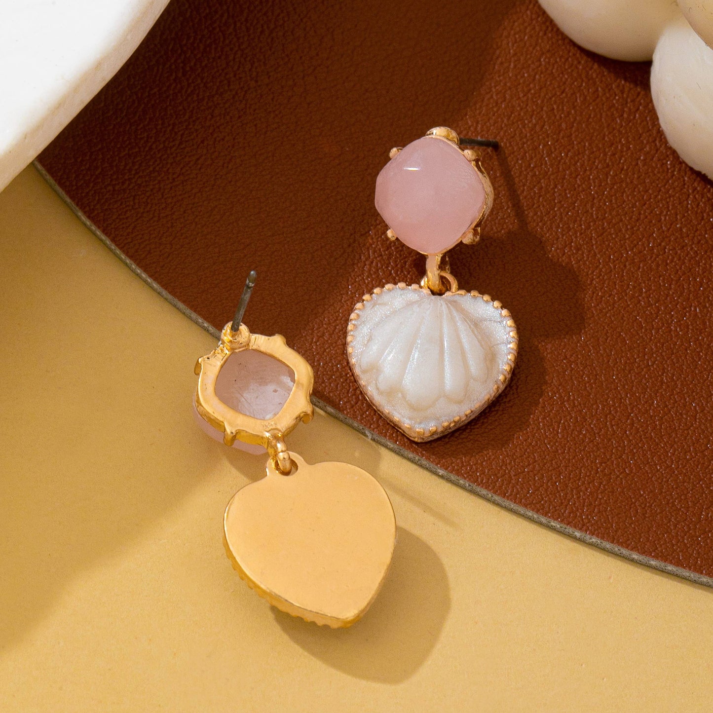Coquette Seashell Embossed Heart Dangle Earrings