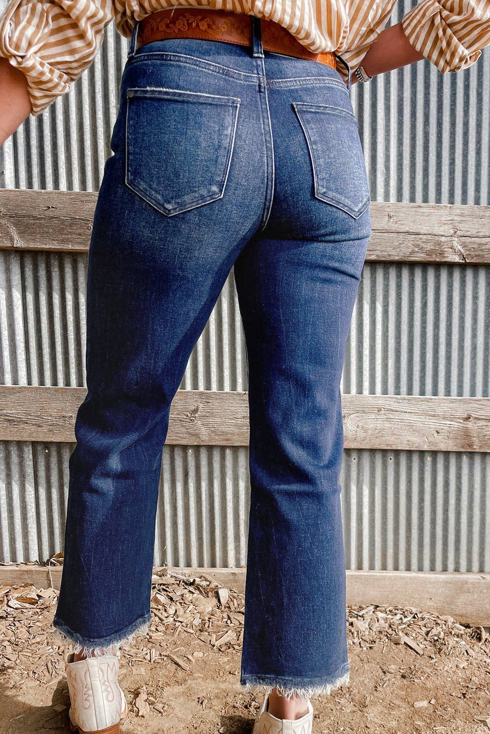 Sail Blue Mineral Wash Raw Hem High Waist Flared Jeans: Sail Blue / 71%Cotton+27.5%Polyester+1.5%Elastane / 16