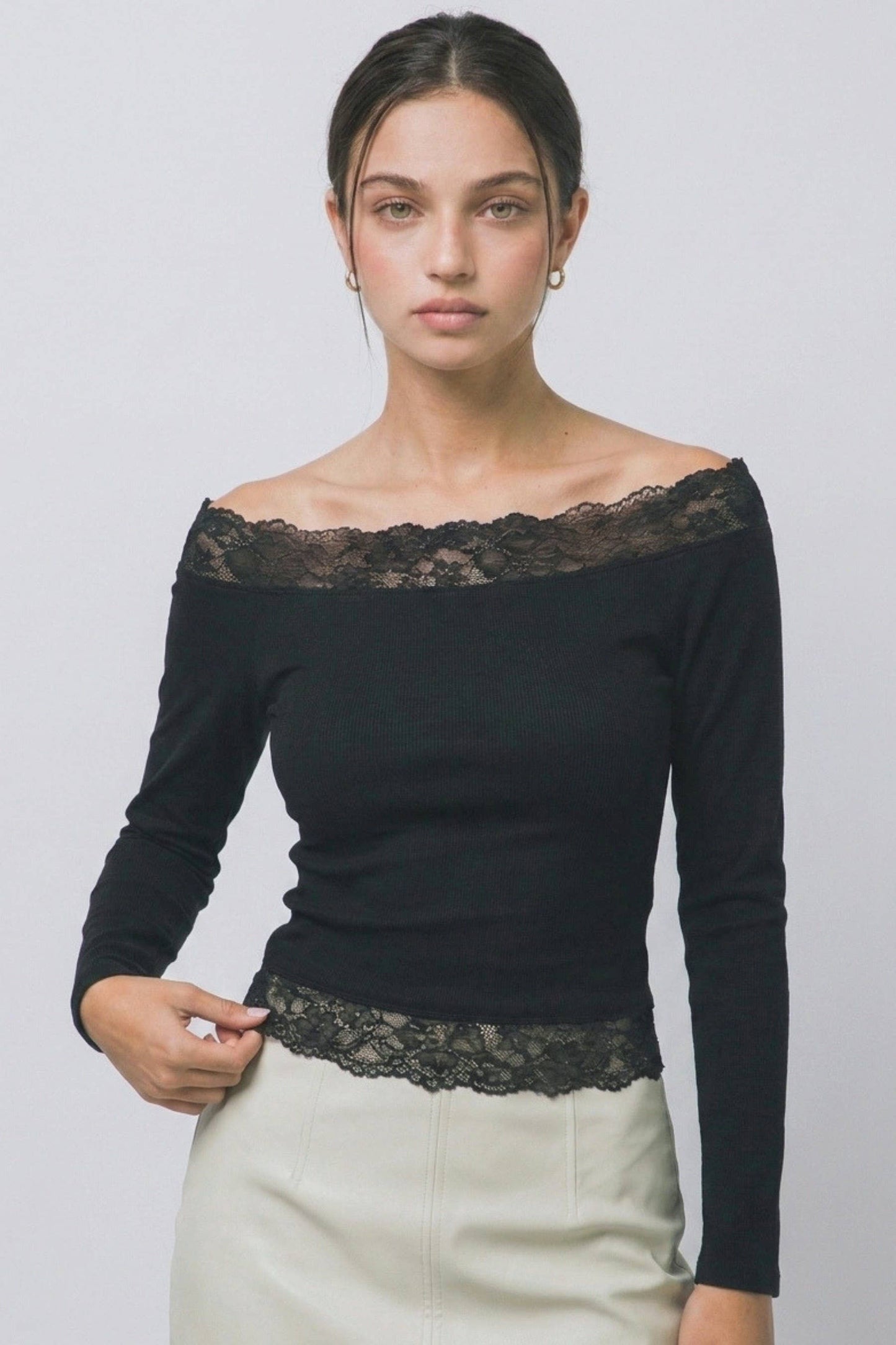 Lace-trim Off-shoulder Long-sleeve Top