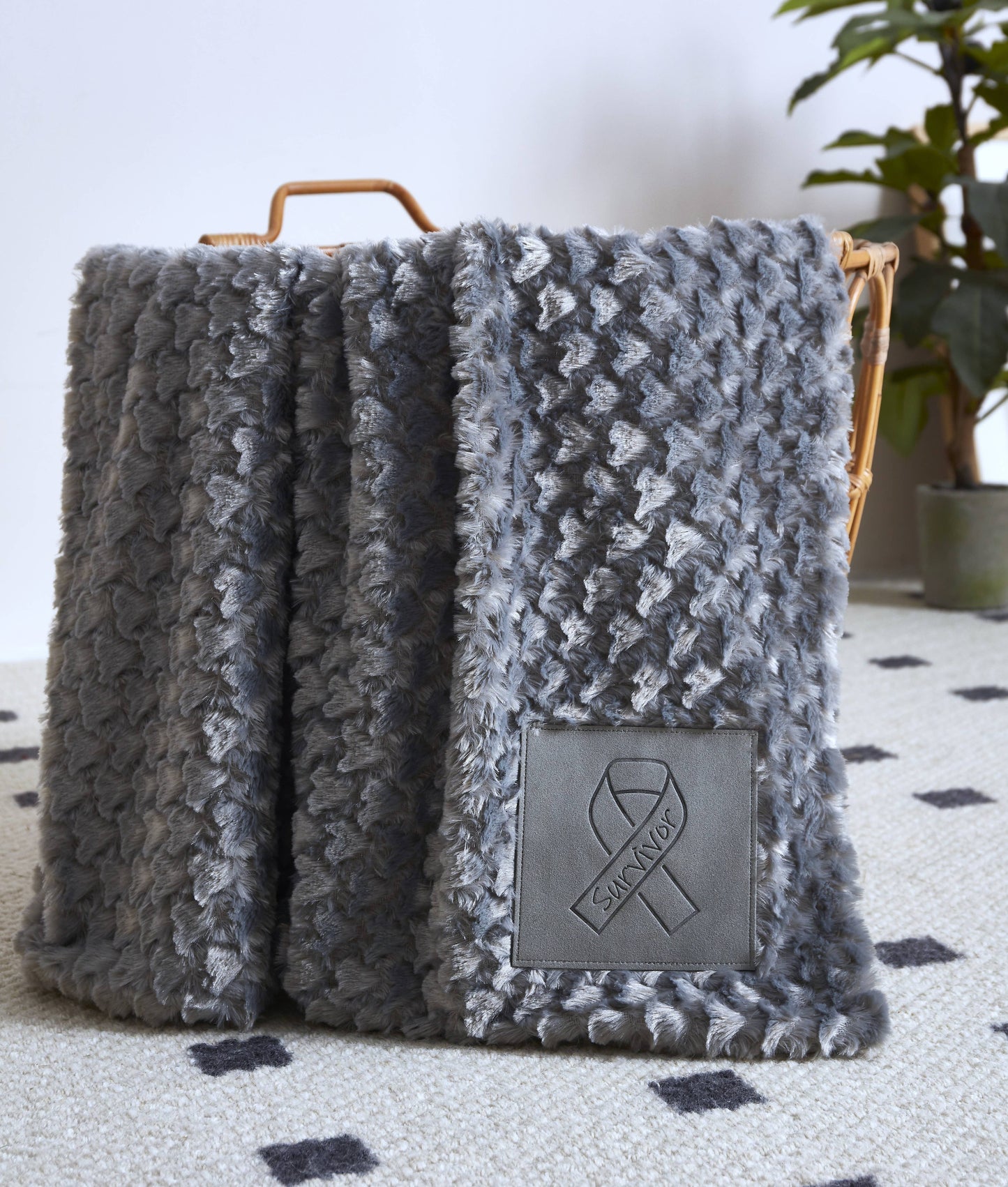 "Survivor Ribbon" 1-Ply Faux Fur Patch Throw 50"x60"
