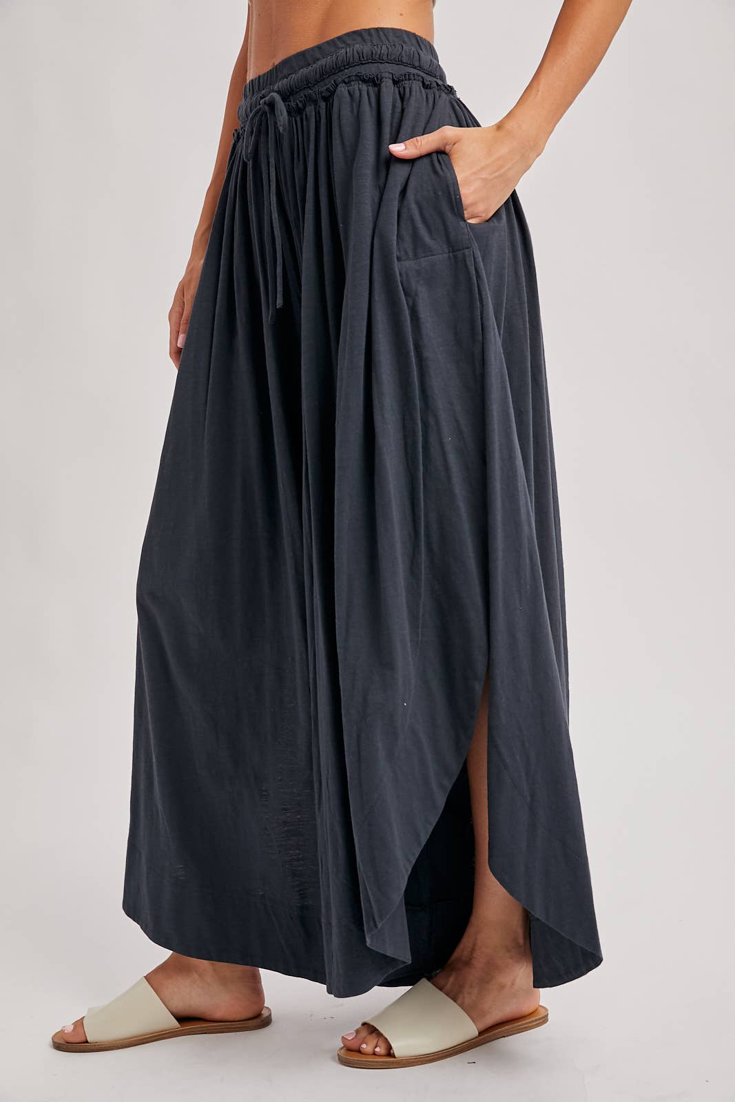 BOHEMIAN SIDE SLIT OLIVE WIDE LEG PANT