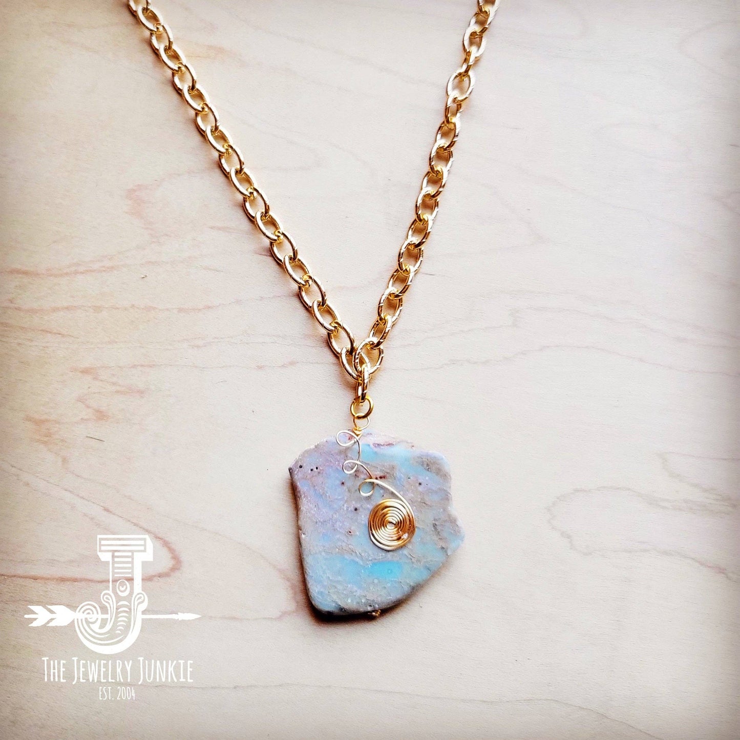 **Gold Layering Necklace w/ Aqua Terra Pendant 258aa