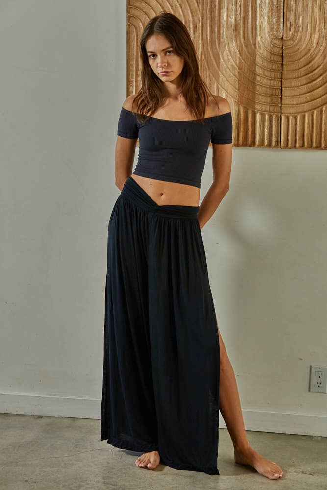 Black Seamless Off Shoulder Crop Top