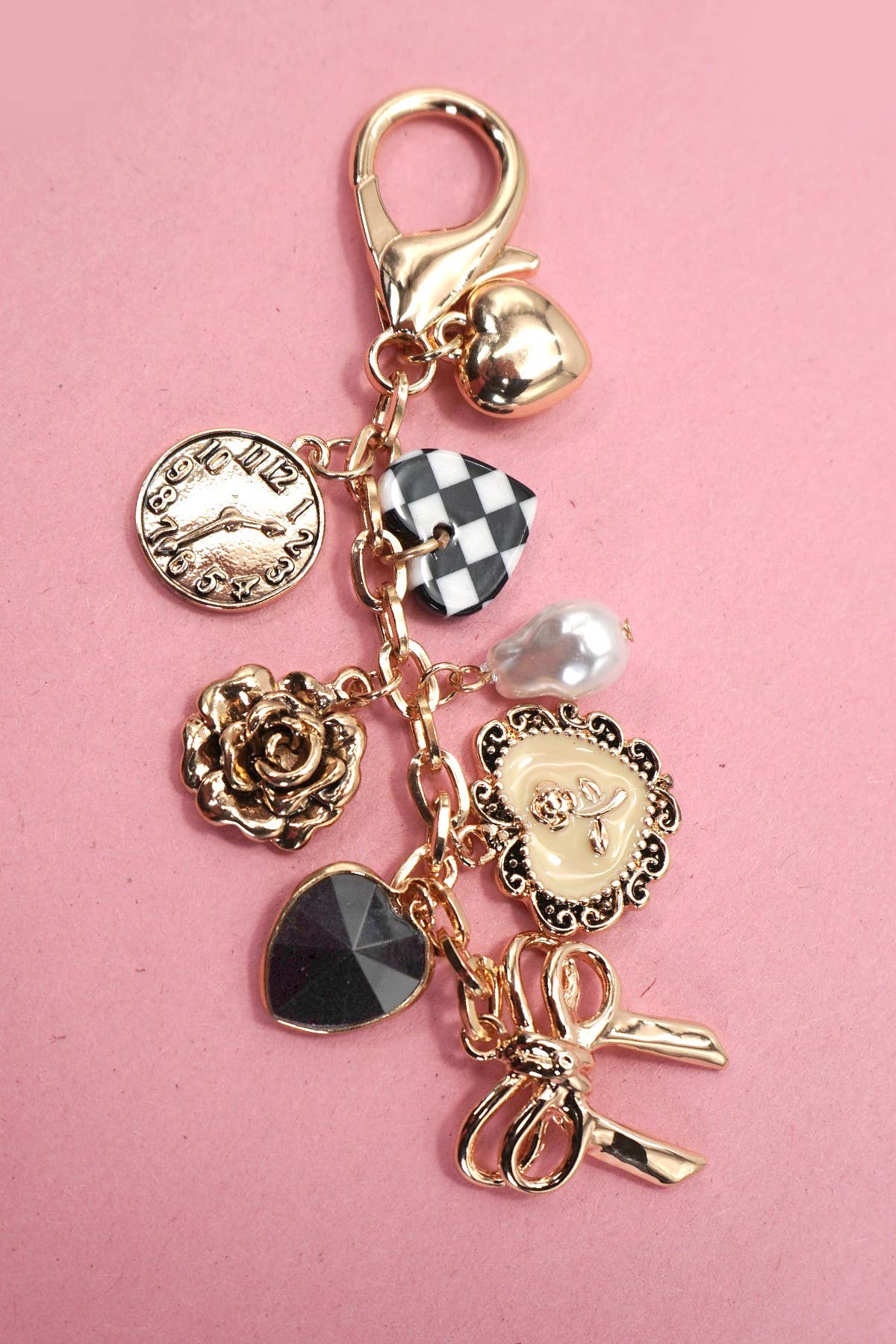 BOW CHECKER HEART BAG CHARM