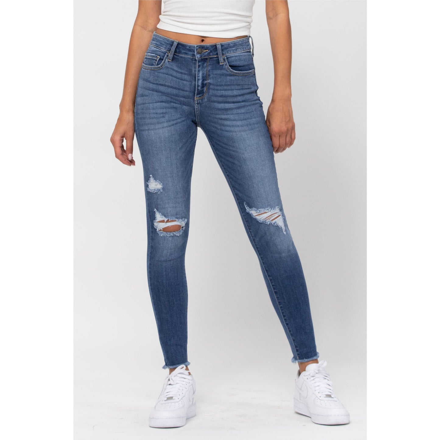 Jeans Frayed Hems