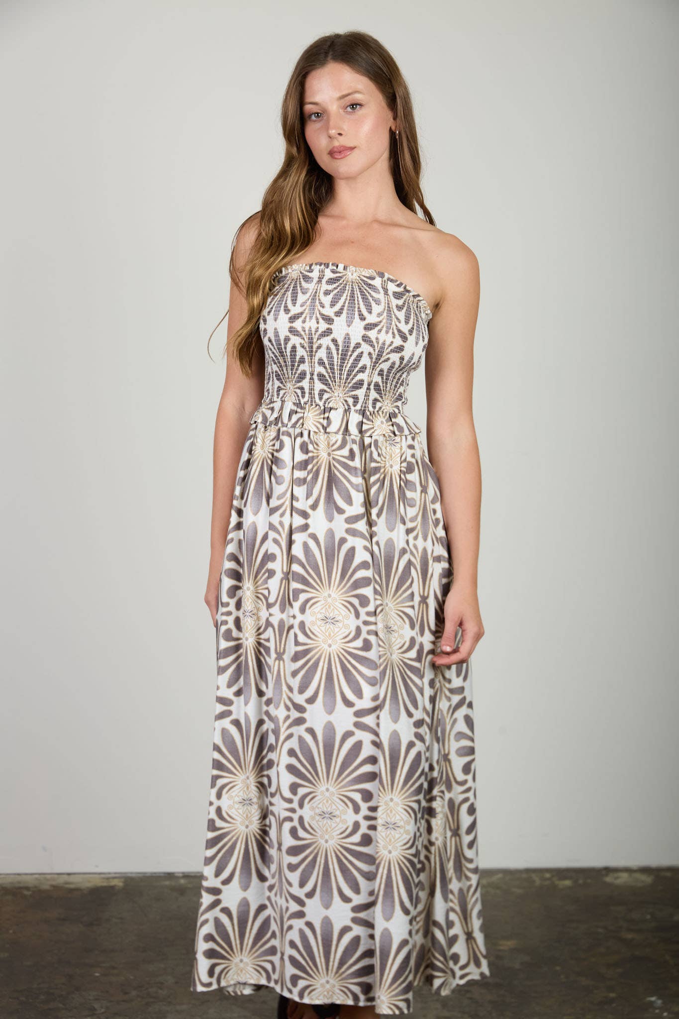 STRAPLESS SMOCKED MIDI SUNDRESS