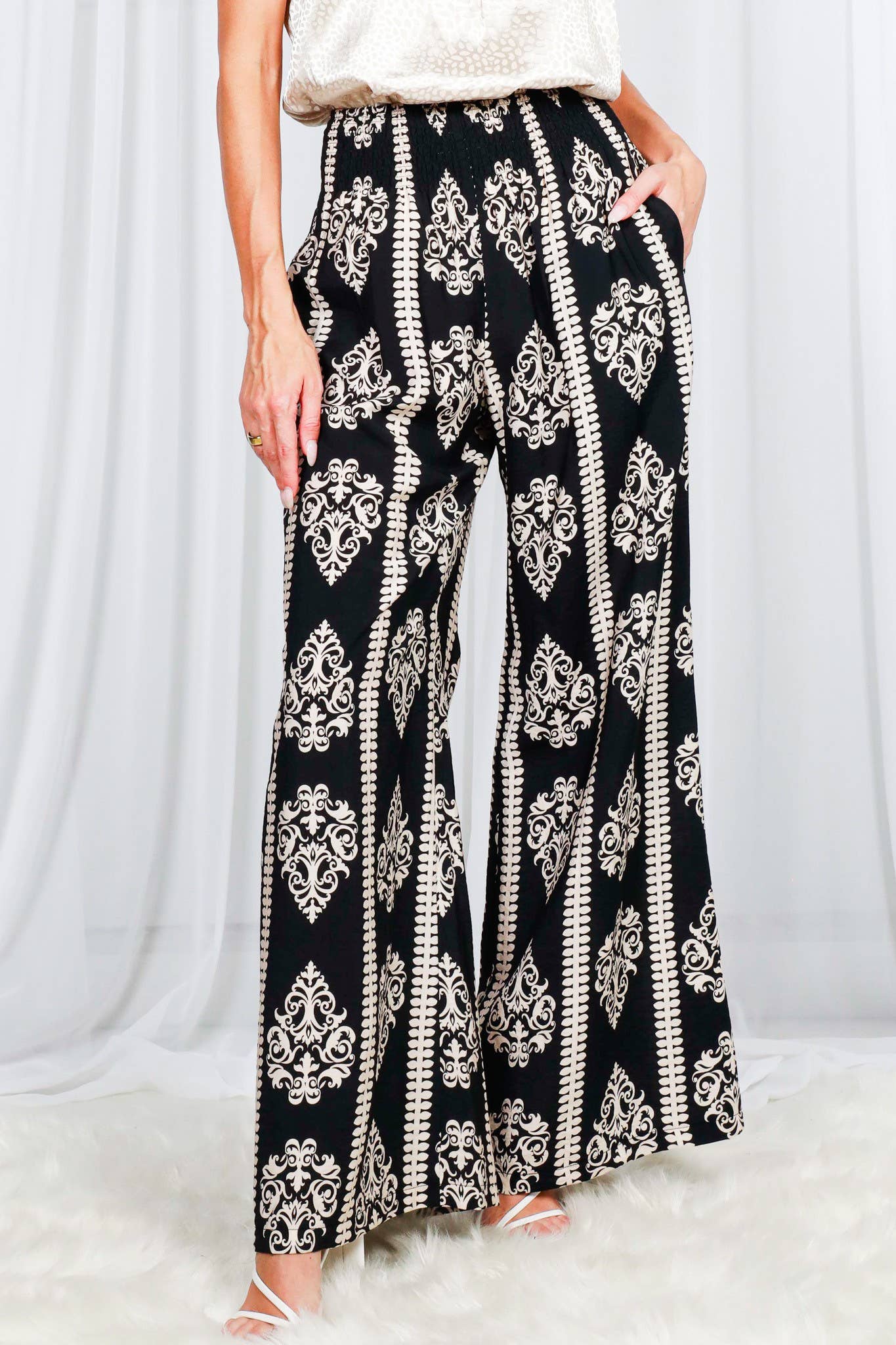 Geo Printed Wide Leg Woven Pants