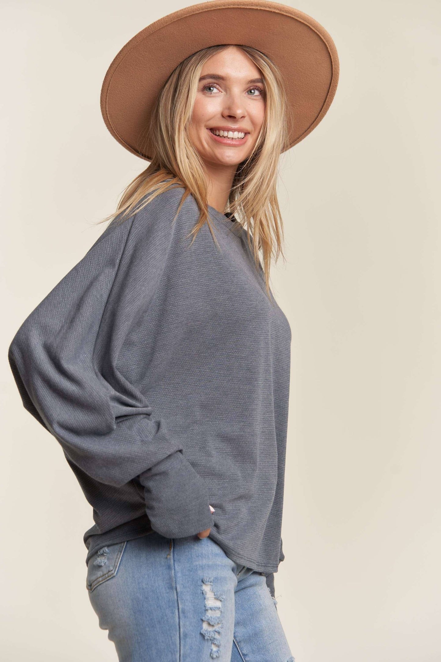 THUMBHOLE SLEEVE KNIT TUNIC TOP