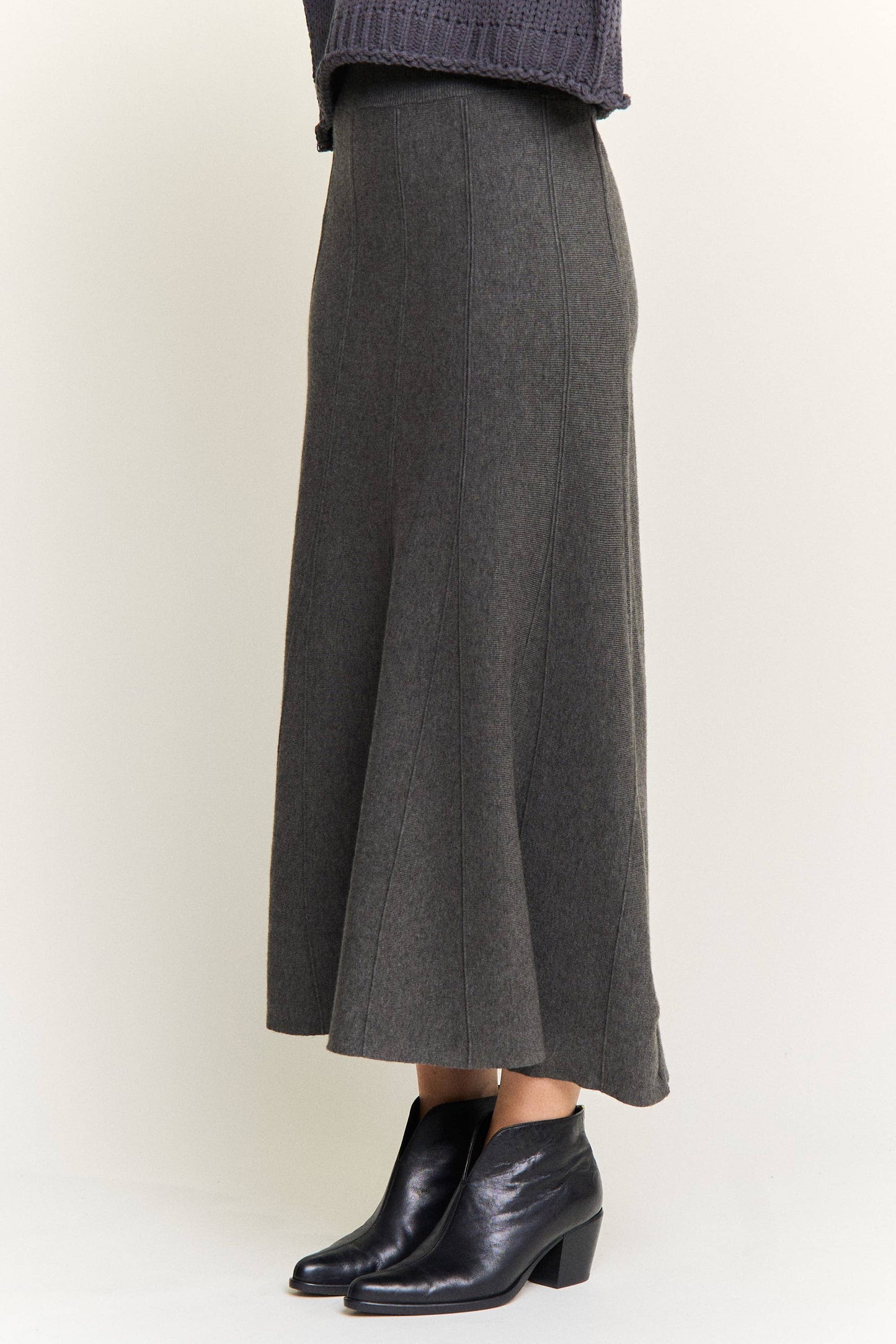 RIBBED KNIT  MIDI SKIRT
