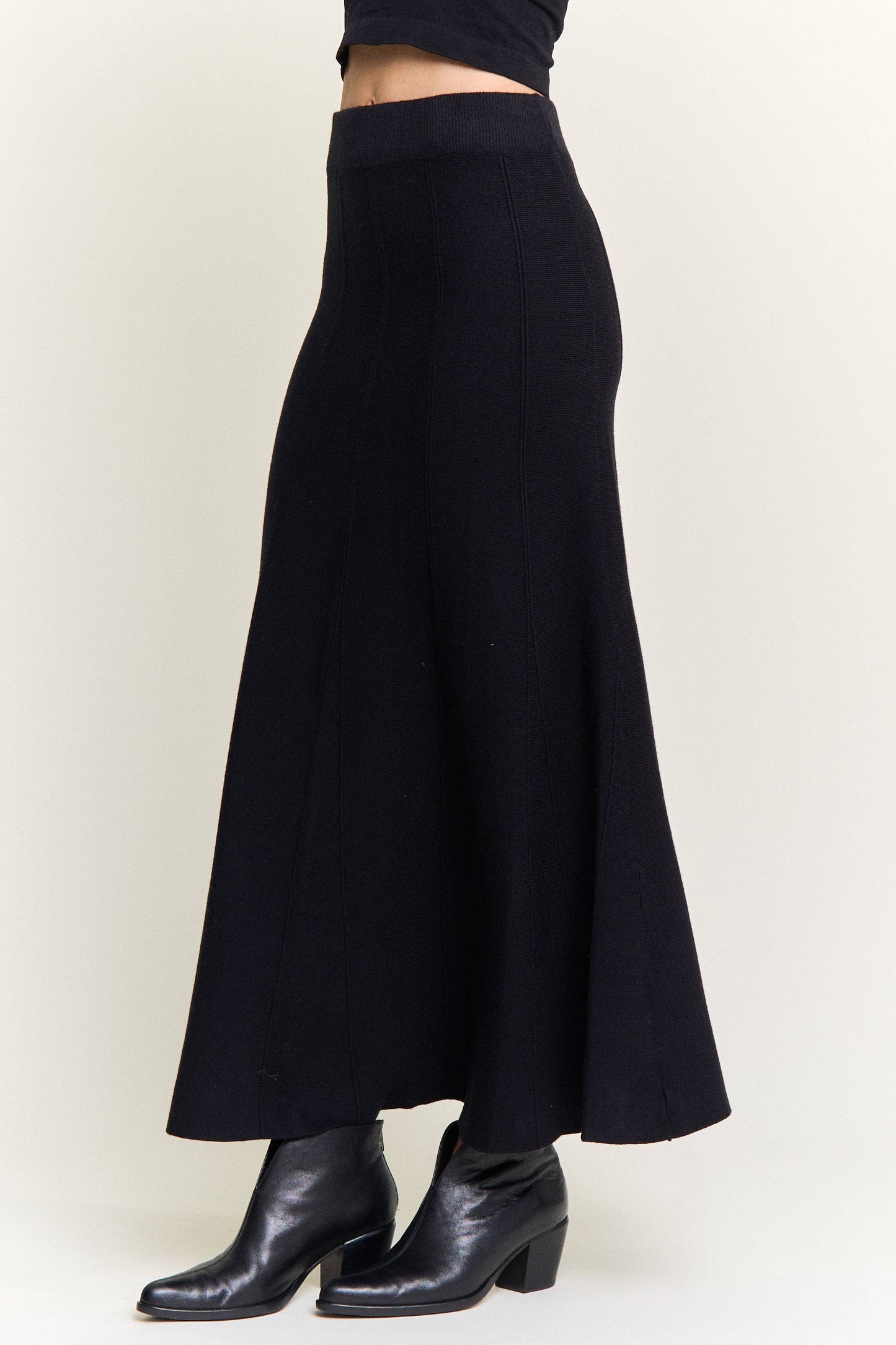 RIBBED KNIT  MIDI SKIRT