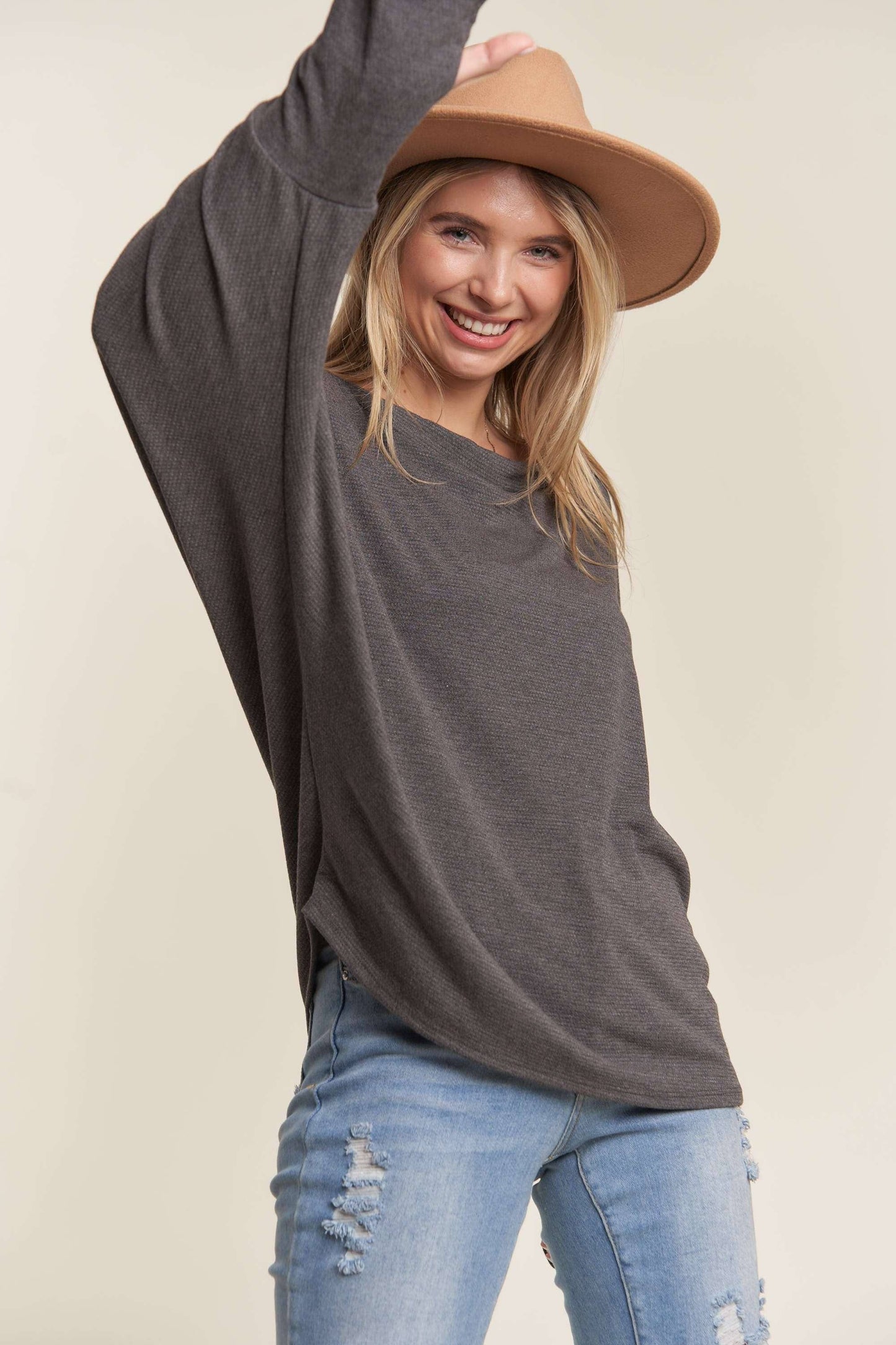 THUMBHOLE SLEEVE KNIT TUNIC TOP