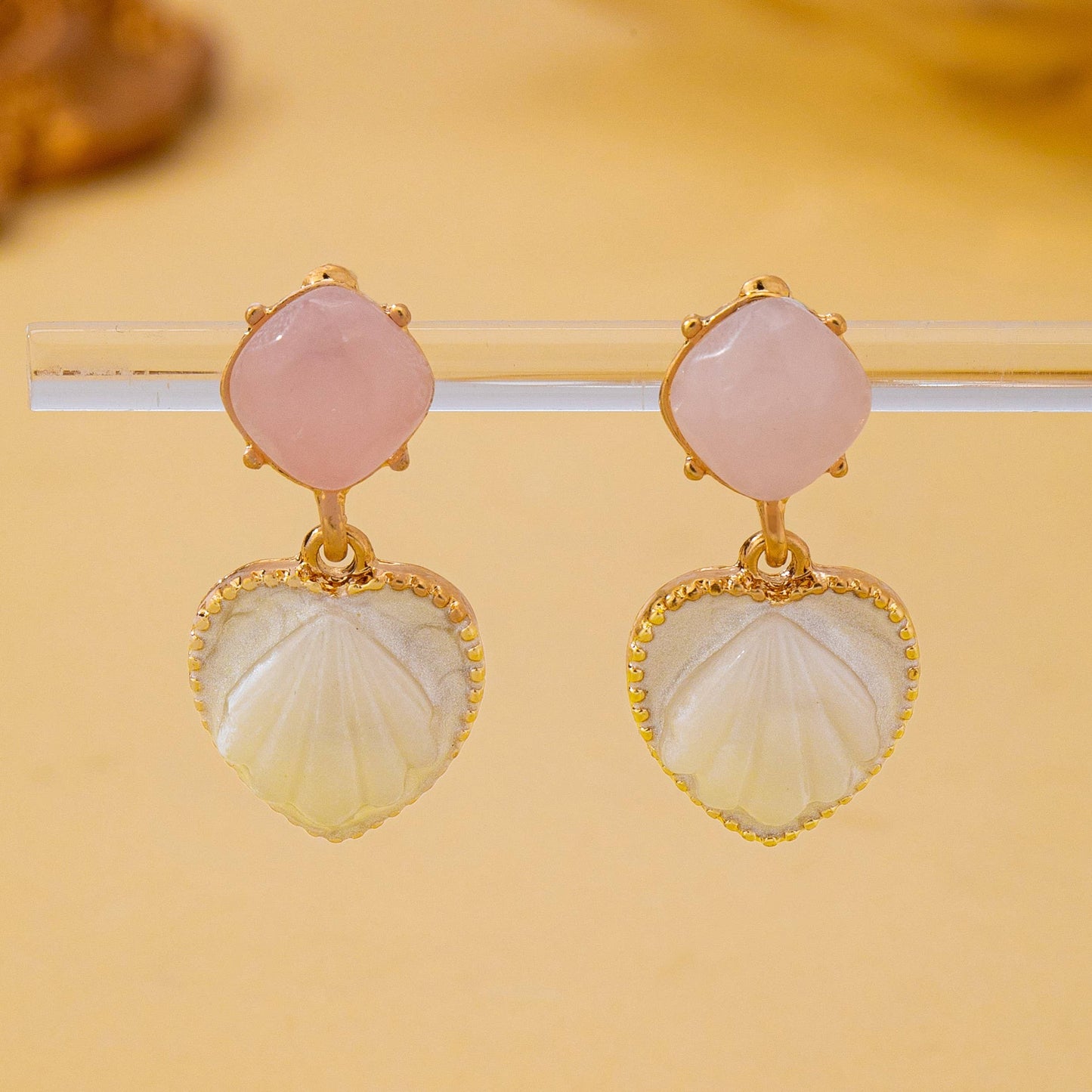 Coquette Seashell Embossed Heart Dangle Earrings