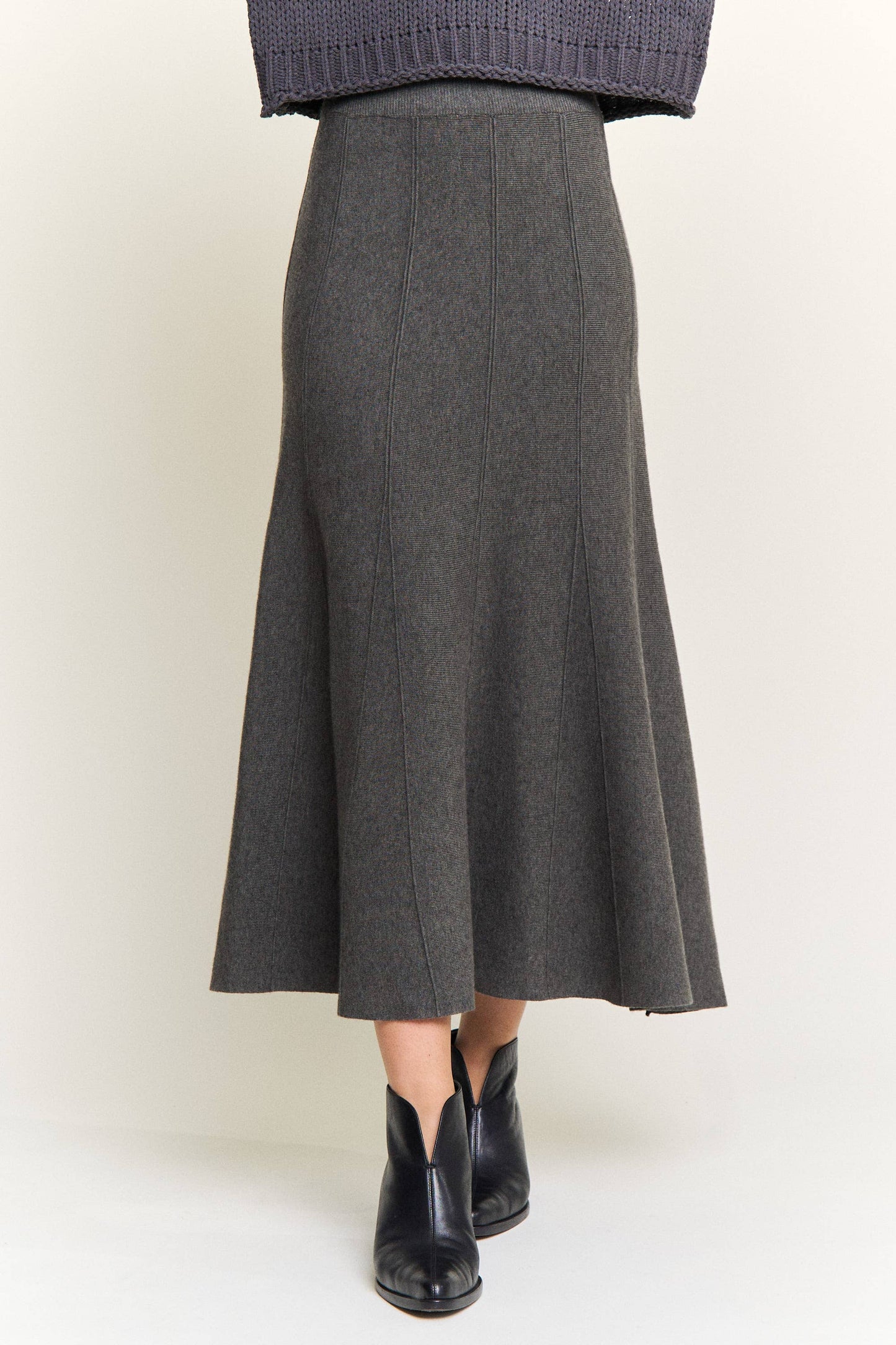 RIBBED KNIT  MIDI SKIRT