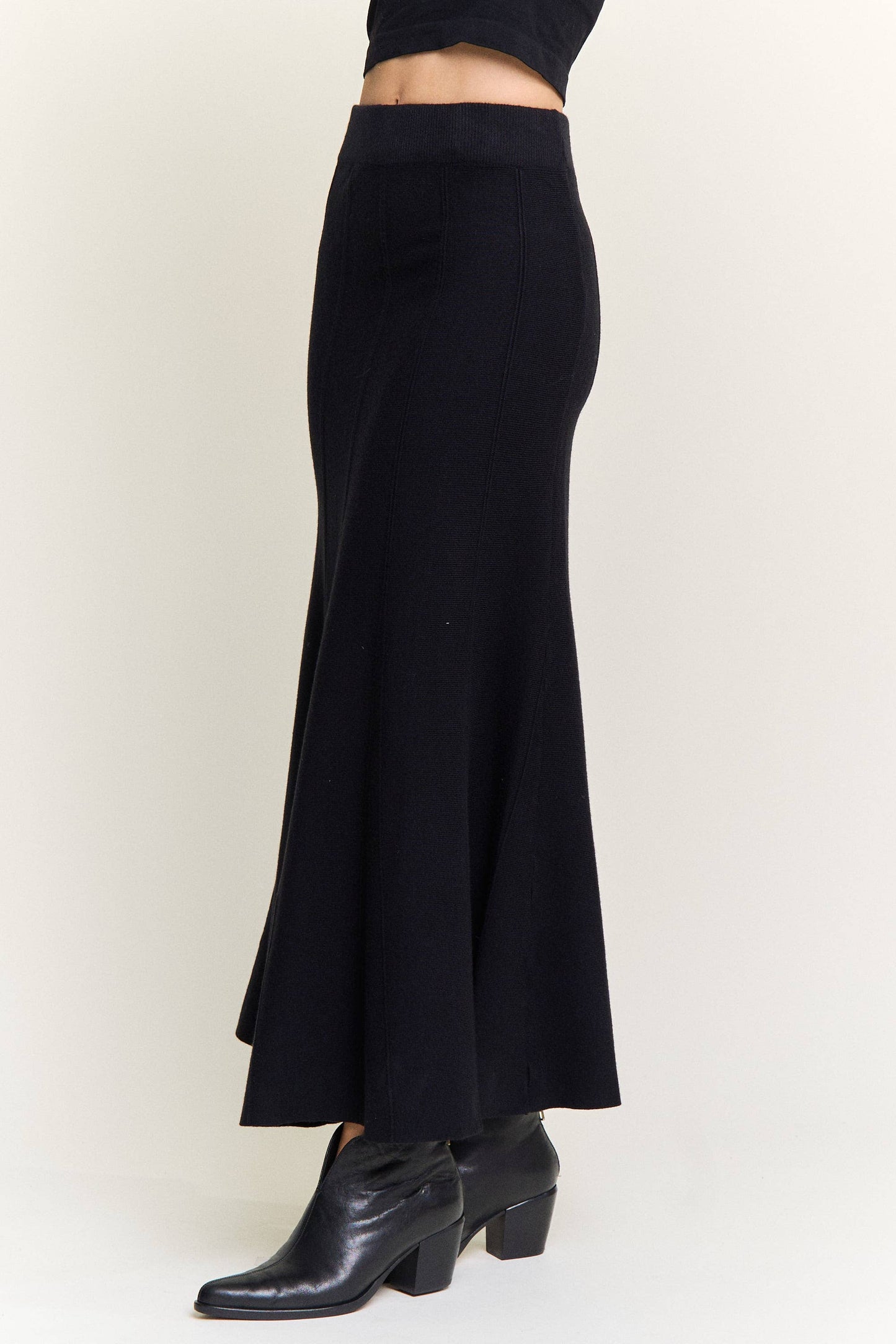 RIBBED KNIT  MIDI SKIRT