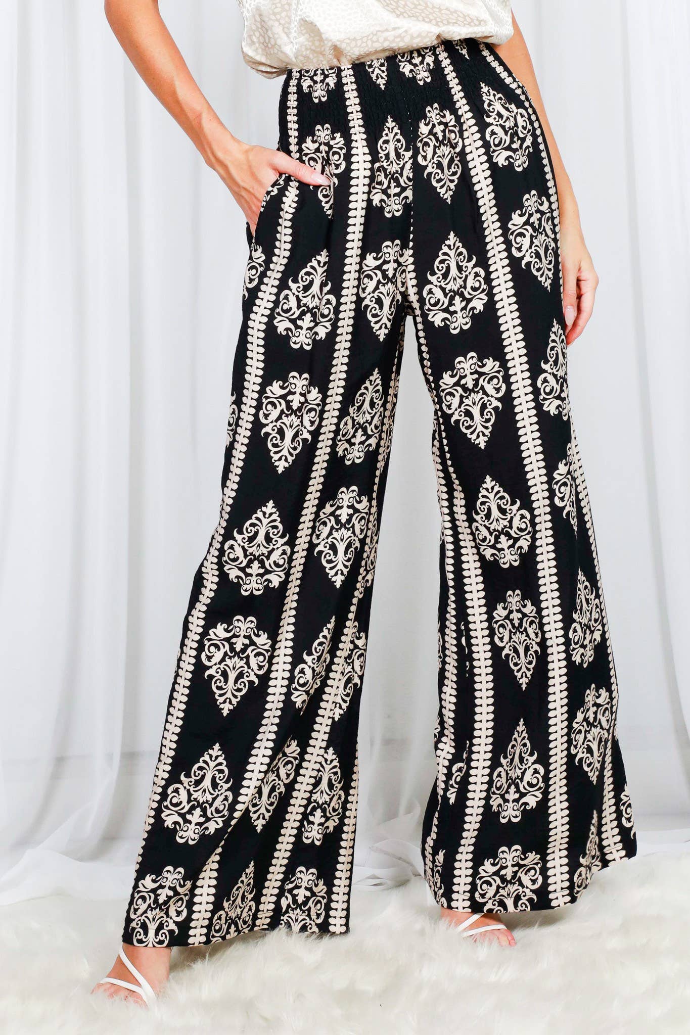 Geo Printed Wide Leg Woven Pants