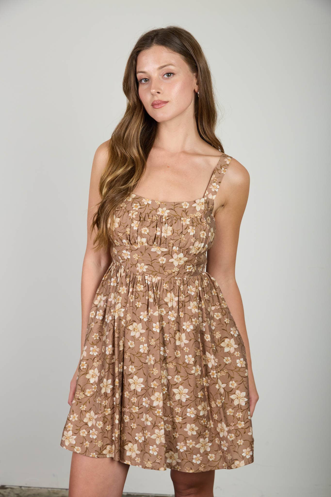 FLORAL GATHERED BACK TIE SLEEVELESS MINI DRESS