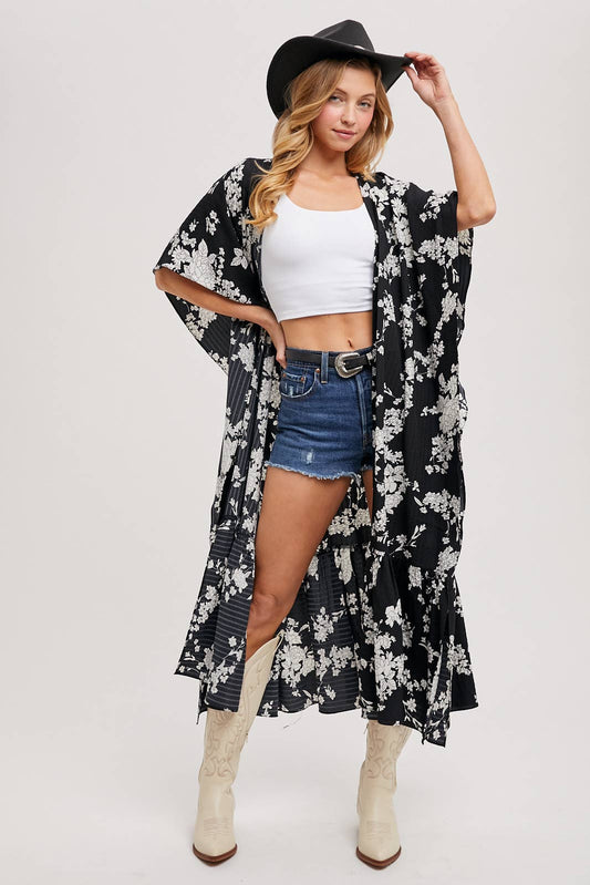 FLORAL BLK AND WHITE KIMONO