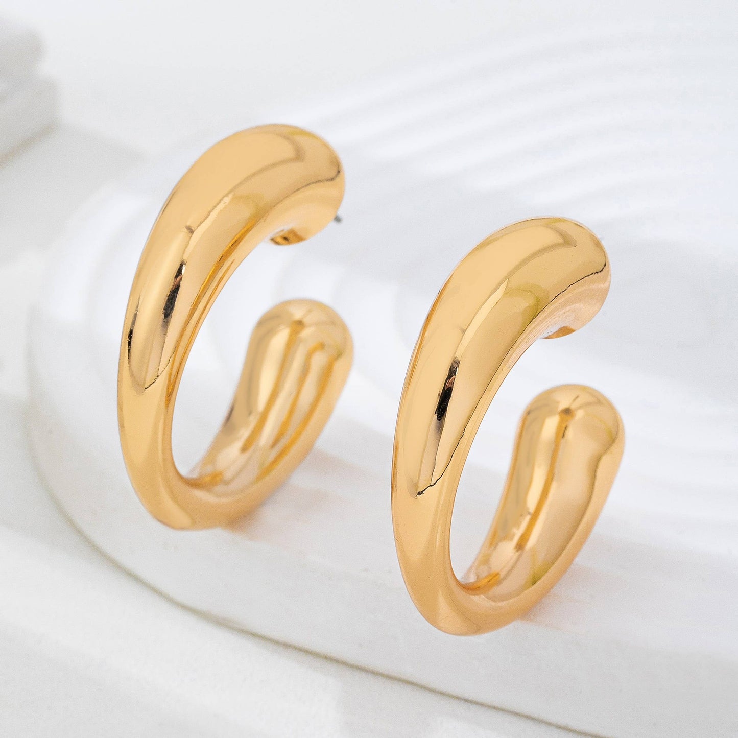 Bold Gold-Tone Chunky Tubular Open Hoop Earrings