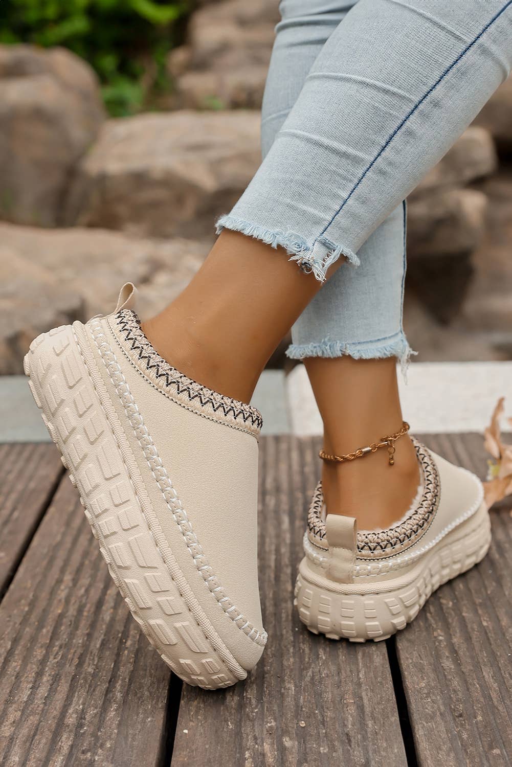 Stitch Detail Suede PU Plush Slippers | US7-10
