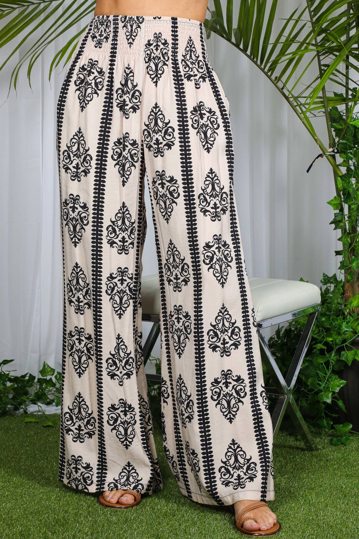Geo Printed Wide Leg Woven Pants