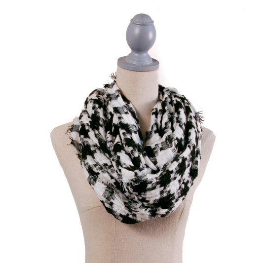 Houndstooth Loop  Scarf
